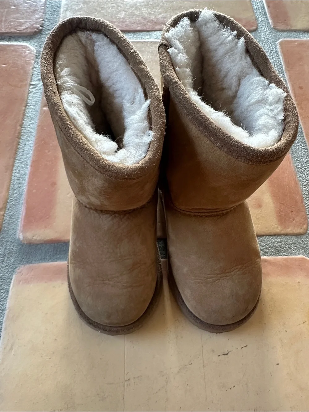 UGG Kids Classic Chestnut Sheepskin Boots - Chestnut